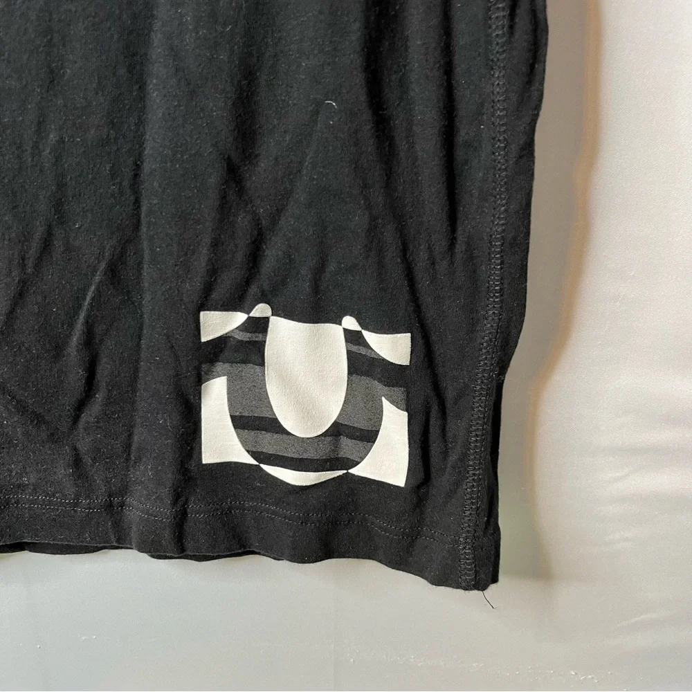 True Religion Graphic Shirt Size M